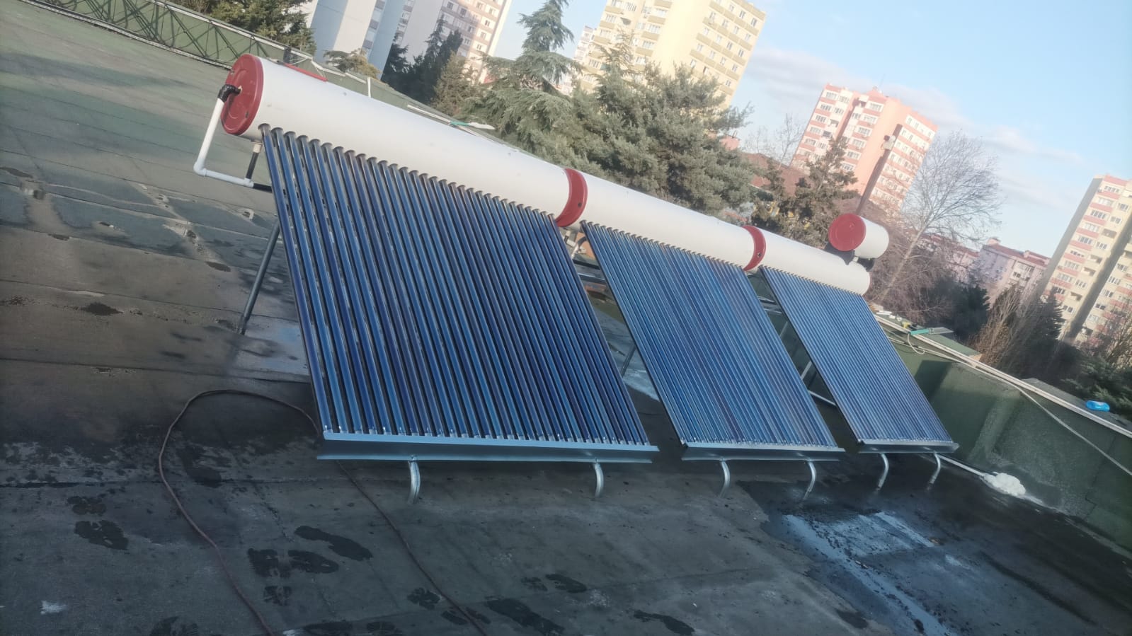 Güneş enerjisi kurulum fotoğrafı