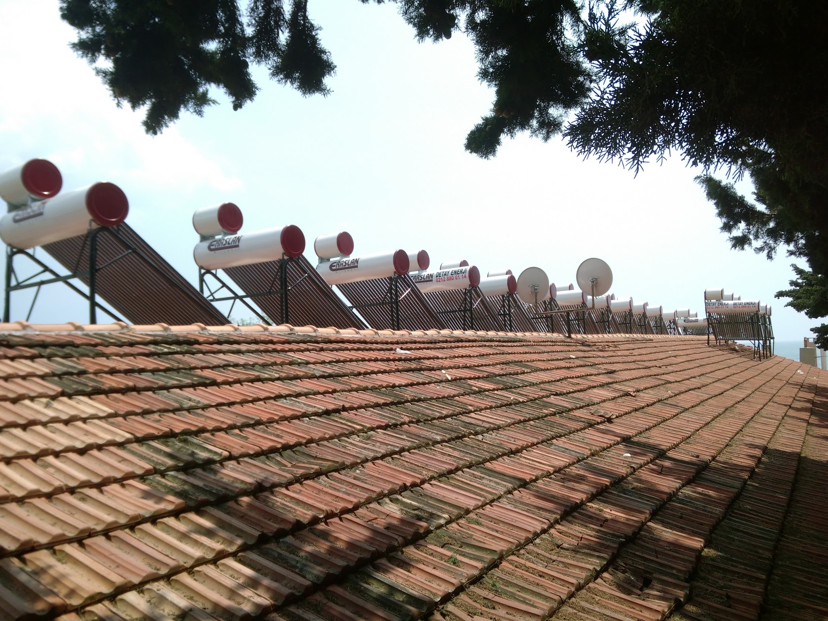 Güneş enerjisi kurulum fotoğrafı